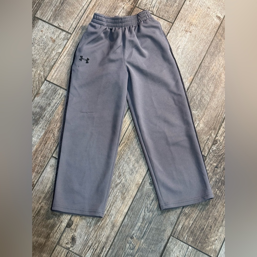 Pants​​ - Picture 3 of 4